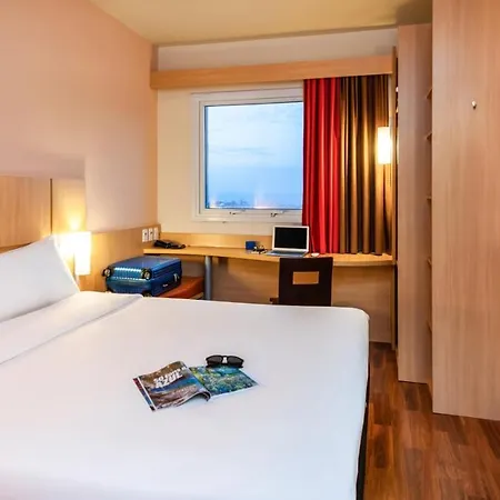 Ibis Toulouse Aeroport Szálloda 3*