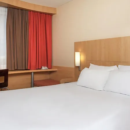 Hotel Ibis Toulouse Aeroport 3*