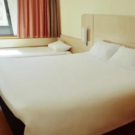 Ibis Toulouse Aeroport Szálloda
