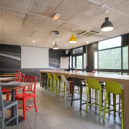 Ibis Toulouse Aeroport Hotel 3*