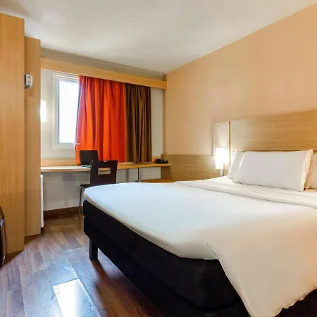 Ibis Toulouse Aeroport Hotel 3*